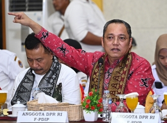 Deddy Sitorus: Arus Pekerja Migran Ilegal ke Malaysia Tak Henti, Negara Gagal Jaga Kedaulatan Perbatasan 