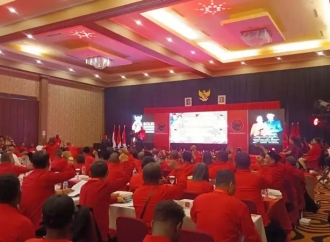 PDI Perjuangan Resmi Tarik Dukungan Politik dari Gubernur Papua Selatan Apolo Safanpo dan Wakil Gubernur Paskalis Imadawa