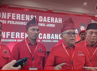 Di Konferda dan Konfercab Serentak PDI Perjuangan Jambi, Hasto Sampaikan Pesan Megawati: Politik Berbasis Rakyat