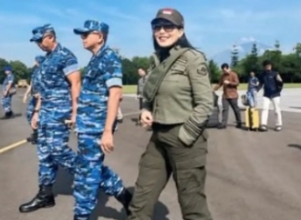 Rieke Diah Apresiasi TNI AU Salurkan Bantuan Hingga ke Pelosok-Pelosok Daerah Bencana