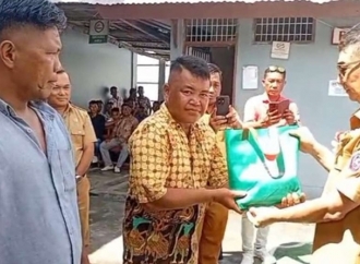 Safari Natal, Bupati Talaud Salurkan Beragam Bantuan di Lirung