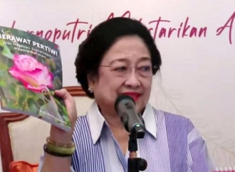 Megawati Penjaga Pertiwi dan Penuntun Bumi 