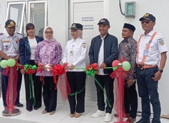 Bupati Dyah Kartika Targetkan Nol Kecelakaan, Resmikan Pos Jaga Perlintasan Kereta Api JPL 54