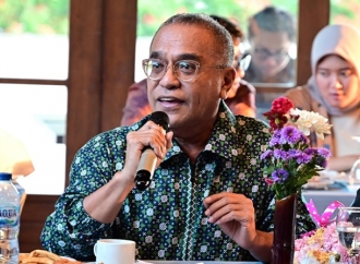 Samuel Wattimena Dorong Generasi Muda Tingkatkan Rasa Percaya Diri terhadap Budaya Sendiri