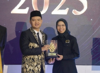 Ineu Purwadewi Terima Penghargaan Apresiasi Kehormatan Atas Kinerja Terbaik Anggota DPRD Jawa Barat 