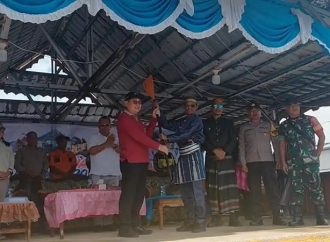 Kamarudin Muten Buka Festival Bahari Buku Limau 2025, Dimeriahkan Organ Tunggal dan Bagi Sembako 