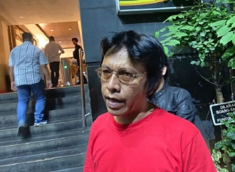 Adian Napitupulu Perjuangkan 2 Bus Sekolah yang Mulai Beroperasi di Kabupaten TTS