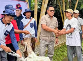Adi Wiryatama Tabur Bantuan Ekonomi Produktif, Dongkrak Penguatan Ekonomi Warga Tabanan