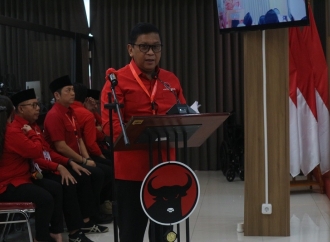 Hasto Ingatkan Bahaya Politik Nyaman dan Oportunisme Kekuasaan