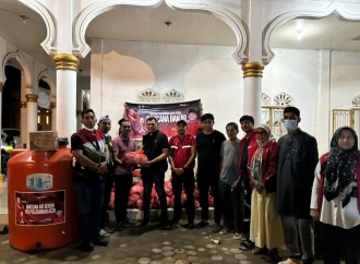 Banteng Aceh Salurkan Bantuan Toren Air Bersih ke Masyarakat Terdampak Banjir di Desa Manyang Cut