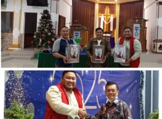 Alex Indra Lukman Bagikan Bingkisan Natal Kepada Seluruh Gereja di Kepulauan Mentawai