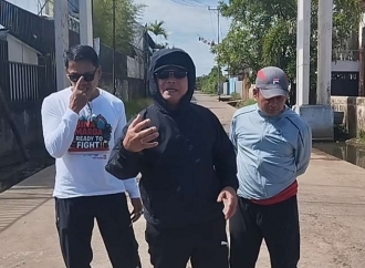 Bupati Sujiwo Tinjau Penggalian Saluran Air dari Bundaran Gaforaya Sampai Simpang Mapolda Kalbar