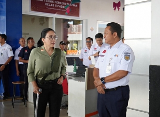 Rieke Diah Pitaloka Apresiasi Kecepatan PT KAI Sumbar Tangani Dampak Bencana