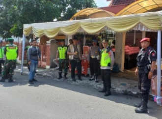 DPC PDI Perjuangan Magetan Kerahkan Puluhan Satgas, Jaga Perayaan Natal