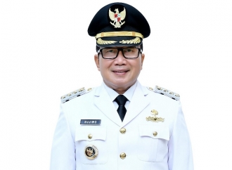 Bupati Sujiwo Sukses Raih Kalbar Info Award 2025 Sebagai Kepala Daerah Favorit