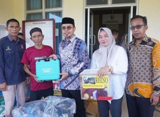 Bupati Boltara Salurkan Bantuan Sosial Kelompok Usaha Bersama Perbengkelan