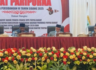 Fraksi PDI Perjuangan DPRD Provinsi Papua Barat Sampaikan 10 Catatan Penting