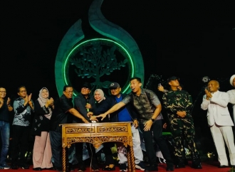 Sujiwo Ungkap Makna Filosofis Benteng Mangrove dan Bundaran Gaforaya