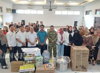 Perkuat Ekonomi Rakyat, Pemkab Bangka Selatan Salurkan Peralatan Usaha ke Puluhan UMKM