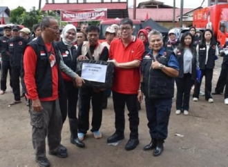 Alex Indra Lukman Apresiasi Para Dokter, Perawat, Tim Ambulans di Lokasi Bencana Sumbar