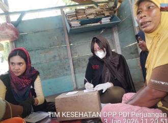 DPC PDI Perjuangan Langsa–Aceh Timur Dampingi Tim Medis Layani Korban Banjir dan Longsor di Alue Canang