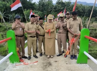 Bupati Dyah Kartika Resmikan Jembatan Penghubung Lahan Pertanian di Desa Cening, Gotong Royong Swadaya Warga