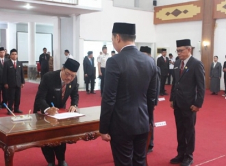 Ini Alasan Bupati Fransiskus Resmi Lantik Ambrosius Sadau Jadi Sekda Kapuas Hulu
