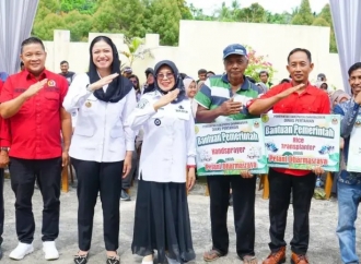 Alex Indra Lukman Kembali Wujudkan Bantuan Pertanian Senilai Rp23,13 Miliar Bagi Kabupaten Dharmasraya