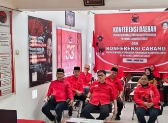 Kepengurusan Baru DPD PDI Perjuangan Sumbar Dikukuhkan di Tengah Bencana, Menangis dan Tertawa Bersama Rakyat