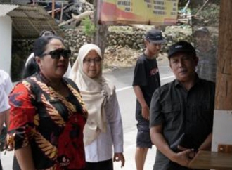 Bupati Endah Turun Langsung Pantau Penataan Kawasan Pantai Sepanjang Gunungkidul