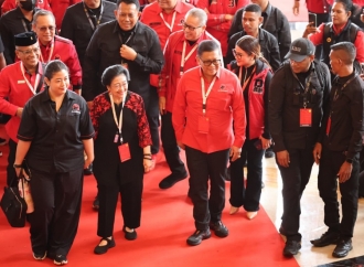 Disambut Putri Puan, Megawati Hadiri Puncak Rakernas I 2026