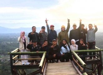 Winarti Dorong Pengembangan Wisata Alam di Lampung Barat