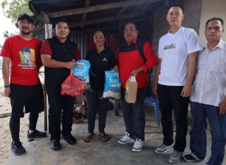 Banteng Minahasa Utara Salurkan Bantuan ke Korban Terdampak Abrasi di Desa Gangga I