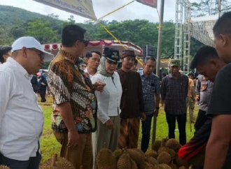 Bupati Tika: Desa Kebongembong Akan DItetapkan Sebagai Demplot Perkebunan Durian