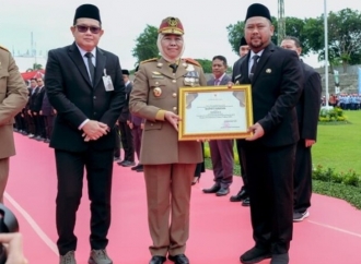 Bupati Gresik Raih Penghargaan Terbaik II Pembina K3 Tingkat Jawa Timur