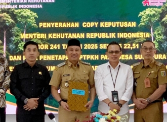 Parosil Mabsus Terima Salinan Keputusan Menteri Kehutanan Republik Indonesia Nomor: 241 Tahun 2025 