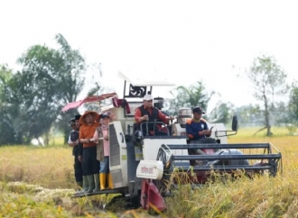 Askolani Bangga Ke Petani Banyuasin yang Dinilai Serius, Ulet, dan Konsisten