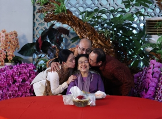 Harmoni ‘My Way’ di Batu Tulis: Megawati Rayakan HUT ke-79 Bersama Keluarga dan Sahabat di Tengah Hujan