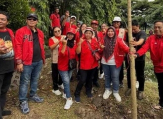 Banteng Kota Surabaya Hijaukan Waduk Tirta Adhyaksa