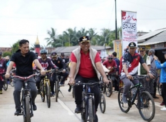 Komang Koheri Ajak Warga Seputih Raman Gobar Setelah Resmikan Jalan Rama Gunawan-Rukti Endah