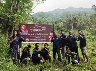 Sonny Danaparamita: Penanaman Ratusan Pohon Oleh Rumah Aspirasi STD Refleksi Keteladanan Megawati