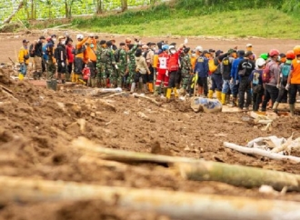 Lasarus Heran Kejadian Bencana Longsor yang Melanda Cisarua