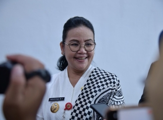 Agustina Wilujeng Kerahkan Alat Berat Bersihkan Sungai Banger