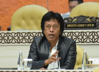 Adian Kritik Keras Carut-marut Pengelolaan Tambang & Lalu Lintas Truk di Parung Panjang 