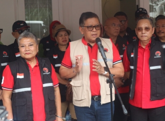 PDI Perjuangan Terjunkan Bus Klinik & Truk Laundry ke Jabar, Hasto: Politik Itu Kemanusiaan, Bukan Sekadar Elektoral