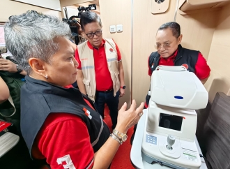 Ribka Tjiptaning Lepas 150 Tenaga Medis ke Jabar: Bukti PDI Perjuangan Menangis dan Tertawa Bersama Rakyat