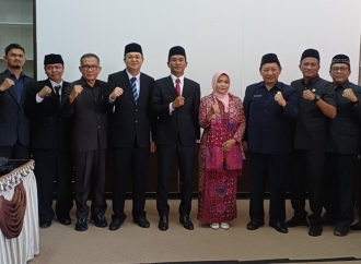 Markus Resmi Lantik Direktur Perumdam Tirta Sejiran Setason