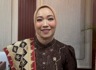 Lesty Tegaskan Fraksi PDI Perjuangan DPRD Lampung Hormati dan Ikuti Aturan