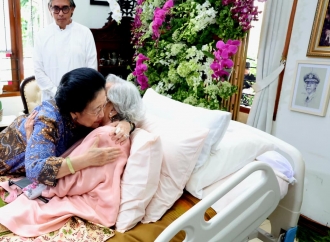 Megawati Ucapkan Duka Mendalam atas Meninggalnya Istri Kapolri Hoegeng