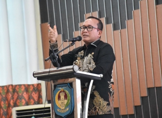 Bupati Sujiwo Pastikan Korban Teror Bom Molotov di SMPN 3 Sungai Raya Sudah Ditangani